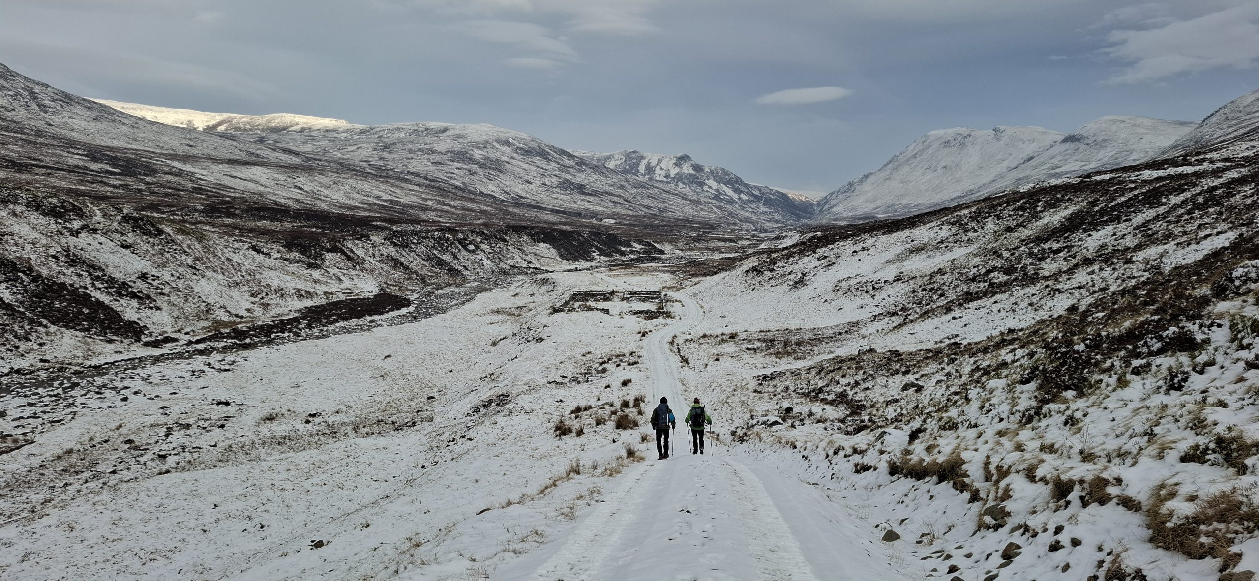 Riding the financial peaks and troughs: Managing seasonal income in the outdoors | Lee Campbell